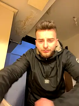 Snapshot of atesturky chatting on 12/03/25, 07:01 atesturky online show from 12/03/25, 07:01