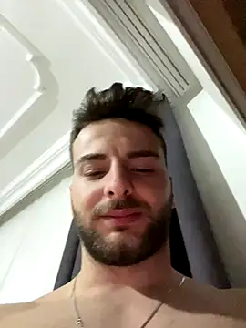 Snapshot of atesturky chatting on 12/14/25, 01:00 atesturky online show from 12/14/25, 01:00