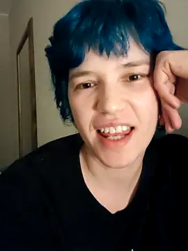 Snapshot of DevaBlu chatting on 11/13/25, 11:36 DevaBlu online show from 11/13/25, 11:36