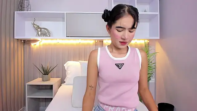 angelaG1 online show from 04/29/26, 04:05