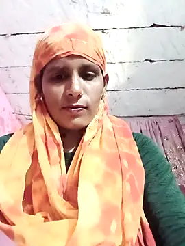 Snapshot of Pirvesh_singh chatting on 12/18/25, 10:21 Pirvesh singh online show from 12/18/25, 10:21