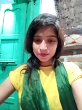 Snapshot of Mohni_hote chatting on 12/16/25, 11:04 Mohni hote online show from 12/16/25, 11:04