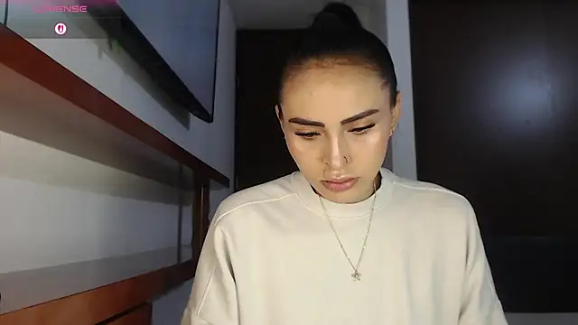 Snapshot of Linda__fiore chatting on 02/24/26, 06:00 Linda fiore online show from 02/24/26, 06:00