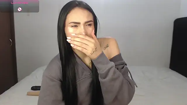 Snapshot of Linda__fiore chatting on 03/21/26, 08:08 Linda fiore online show from 03/21/26, 08:08