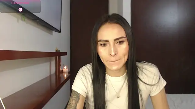 Snapshot of Linda__fiore chatting on 03/22/26, 05:11 Linda fiore online show from 03/22/26, 05:11