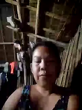 Snapshot of Milky_juicycum chatting on 11/28/25, 08:44 Milky juicycum online show from 11/28/25, 08:44