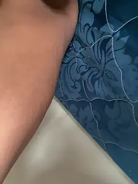 Snapshot of black-1406 chatting on 02/01/26, 05:06 black-1406 online show from 02/01/26, 05:06