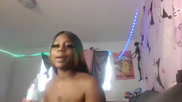 Snapshot of Mistresslucyxxx chatting on 02/04/26, 11:53 Mistresslucyxxx online show from 02/04/26, 11:53