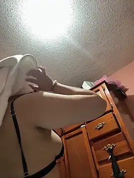 Snapshot of algila08 chatting on 03/22/26, 10:18 algila08 online show from 03/22/26, 10:18