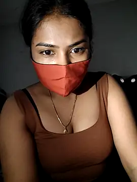 Snapshot of Red_Love_1 chatting on 12/02/25, 01:44 Red Love 1 online show from 12/02/25, 01:44