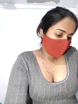 Snapshot of Red_Love_1 chatting on 01/08/26, 05:26 Red Love 1 online show from 01/08/26, 05:26