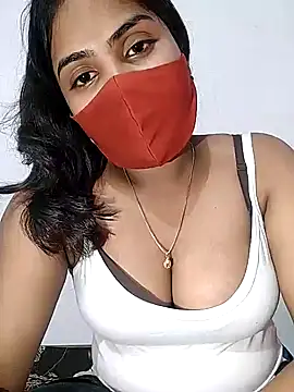 Snapshot of Red_Love_1 chatting on 01/12/26, 05:18 Red Love 1 online show from 01/12/26, 05:18