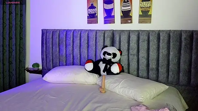 Snapshot of Eternalnight_sm chatting on 11/15/25, 05:27 Eternalnight sm online show from 11/15/25, 05:27