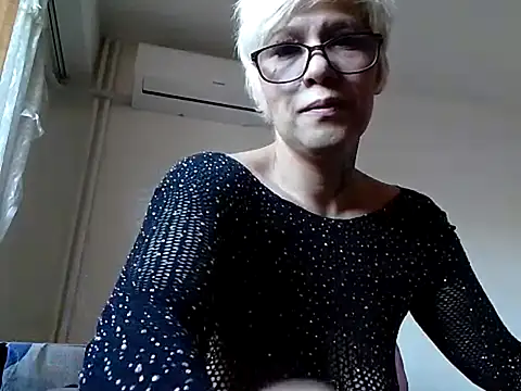 SluttyMomy online show from 12/01/25, 01:38
