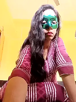 Snapshot of Nisha__19 chatting on 11/27/25, 08:16 Nisha 19 online show from 11/27/25, 08:16