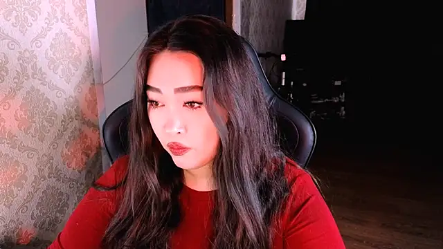 Snapshot of Emma_Uilson chatting on 02/15/26, 05:15 Emma Uilson online show from 02/15/26, 05:15