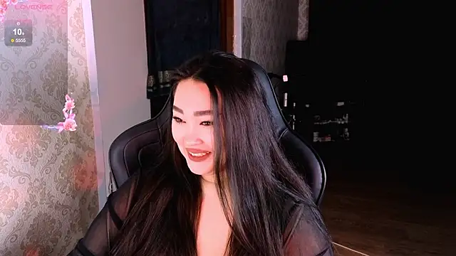 Snapshot of Emma_Uilson chatting on 03/05/26, 06:15 Emma Uilson online show from 03/05/26, 06:15