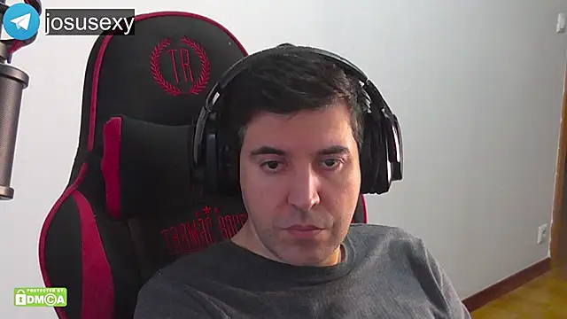 Snapshot of likihot chatting on 12/19/25, 08:43 likihot online show from 12/19/25, 08:43