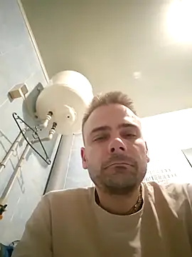 Gregorywhitelegs online show from 04/13/26, 12:05