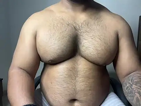 Snapshot of hot_rocco1 chatting on 01/05/26, 05:27 hot rocco1 online show from 01/05/26, 05:27