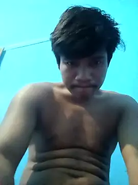 Snapshot of Ayetun008 chatting on 12/20/25, 10:28 Ayetun008 online show from 12/20/25, 10:28