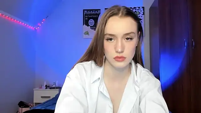 tinyglow online show from 05/01/26, 10:58