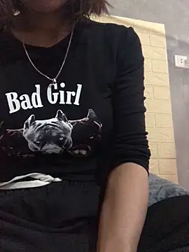 Trangbabylove online show from 06/09/26, 05:30