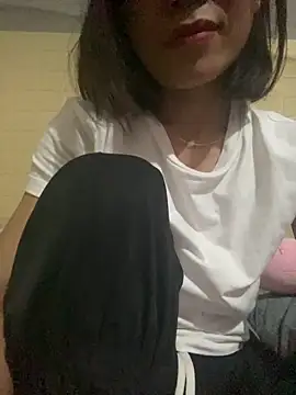 Trangbabylove online show from 06/14/26, 07:49