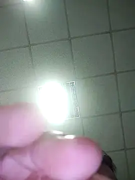 Snapshot of platone09 chatting on 11/07/25, 02:17 platone09 online show from 11/07/25, 02:17