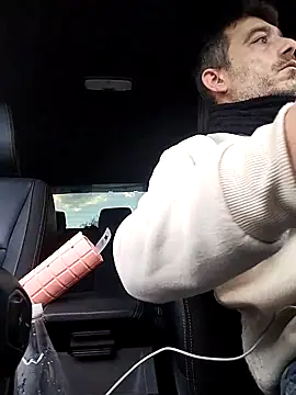 Snapshot of platone09 chatting on 11/20/25, 03:34 platone09 online show from 11/20/25, 03:34