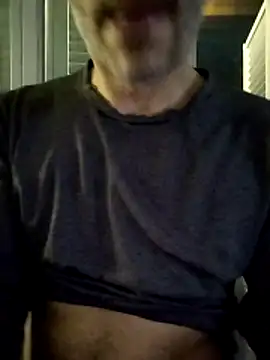 Snapshot of platone09 chatting on 12/21/25, 09:22 platone09 online show from 12/21/25, 09:22