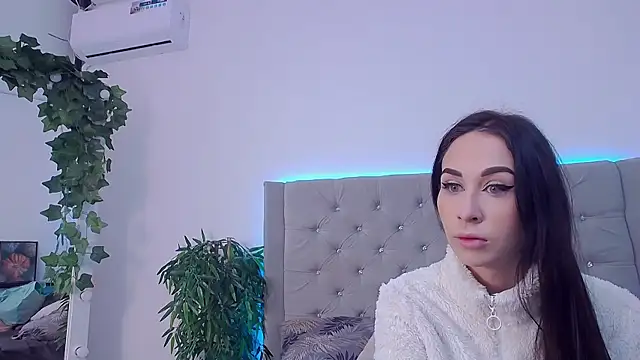 Snapshot of ArielEvans chatting on 01/19/26, 03:32 ArielEvans online show from 01/19/26, 03:32