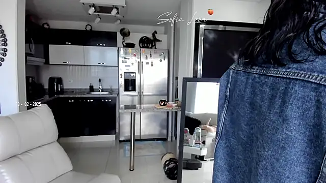 sofiasexhot online show from 02/10/25, 01:55