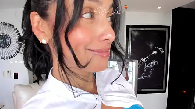 sofiasexhot online show from 03/02/25, 03:48