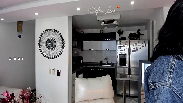 sofiasexhot online show from 03/03/25, 02:37