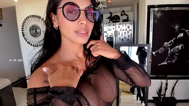 sofiasexhot online show from 09/10/25, 01:00