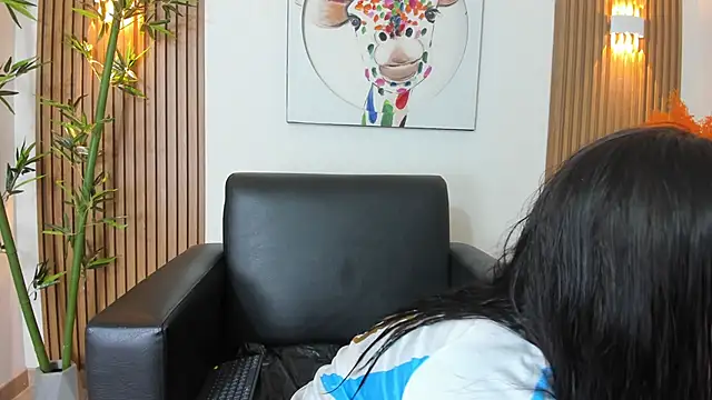 Emily Frostt online show from 04/29/26, 12:20