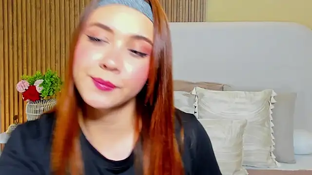 Snapshot of LondraBlush chatting on 03/20/26, 11:37 LondraBlush online show from 03/20/26, 11:37
