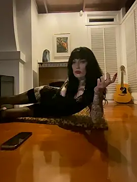 Snapshot of heavymetalvixen chatting on 03/10/26, 08:19 heavymetalvixen online show from 03/10/26, 08:19