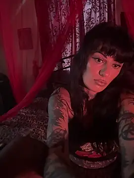 Snapshot of heavymetalvixen chatting on 03/26/26, 04:40 heavymetalvixen online show from 03/26/26, 04:40