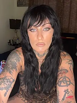 heavymetalvixen online show from 06/24/26, 11:04