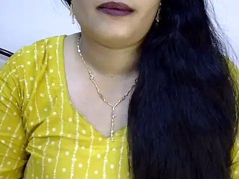 Snapshot of Muskan_Jha chatting on 05/24/26, 03:17 Muskan Jha online show from 05/24/26, 03:17