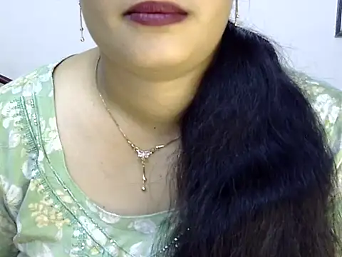 Snapshot of Muskan_Jha chatting on 06/18/26, 01:39 Muskan Jha online show from 06/18/26, 01:39