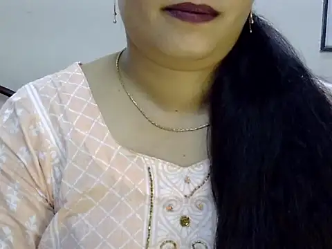 Snapshot of Muskan_Jha chatting on 07/25/26, 11:41 Muskan Jha online show from 07/25/26, 11:41