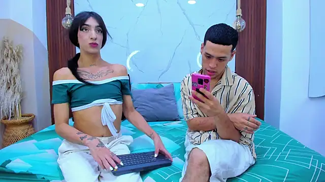 Loversinfire2 online show from 06/26/26, 01:21