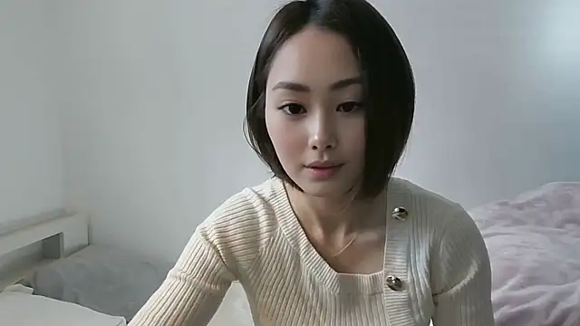 Snapshot of mio-japan chatting on 11/30/25, 04:27 mio-japan online show from 11/30/25, 04:27