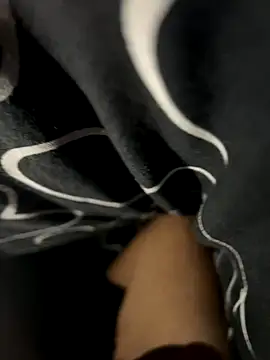 Snapshot of big_mandick3 chatting on 11/15/25, 11:32 big mandick3 online show from 11/15/25, 11:32