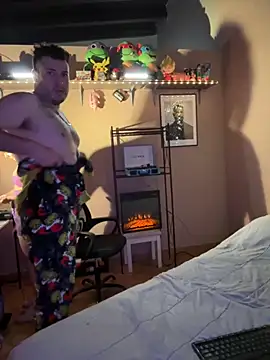 kittycat202501 online show from 12/03/25, 08:12