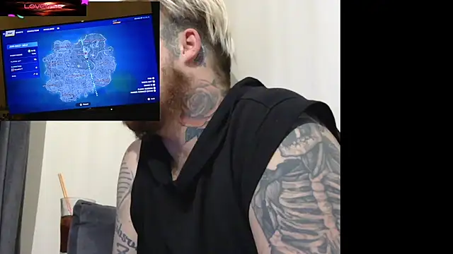 Snapshot of ThatAltGuy chatting on 11/15/25, 11:54 ThatAltGuy online show from 11/15/25, 11:54