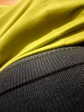 Snapshot of BuskedFester chatting on 11/30/25, 05:22 BuskedFester online show from 11/30/25, 05:22